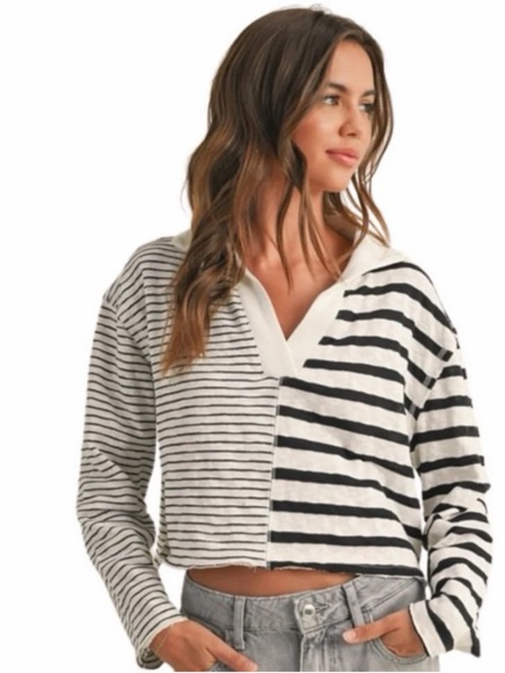 Mini Muse Cropped Striped V-Neck Sweater - Blue & White
